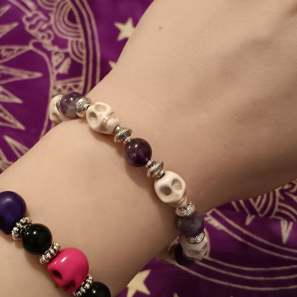 Handmade Gemstone Skull Bracelet - Picture 3 of 3